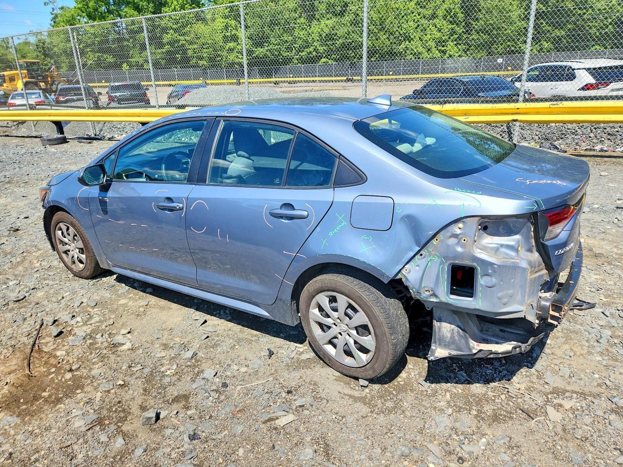 2020 Toyota Corolla Le - Фото 2