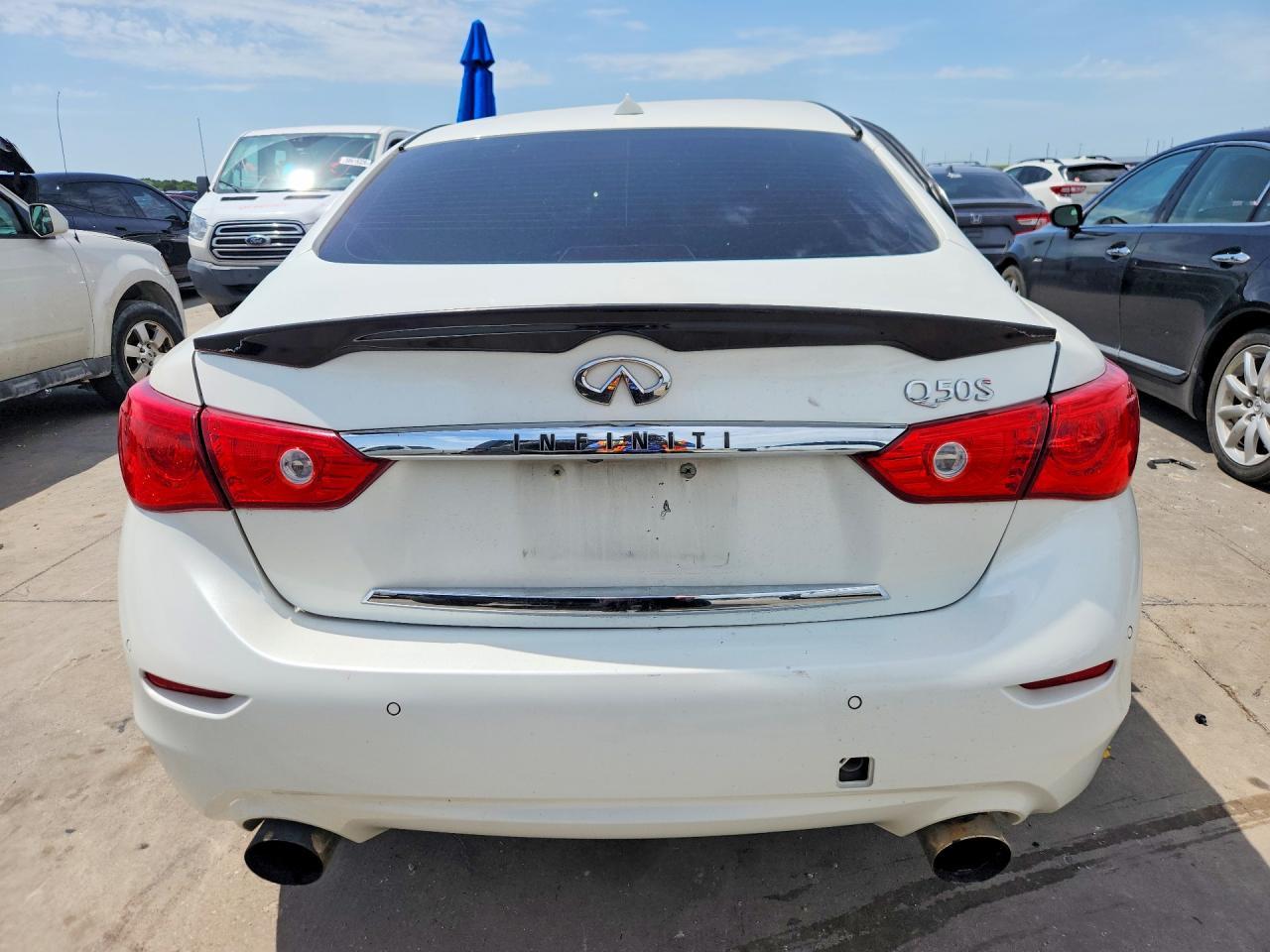 2016 Infiniti Q50 3.0T Premium - Image 6