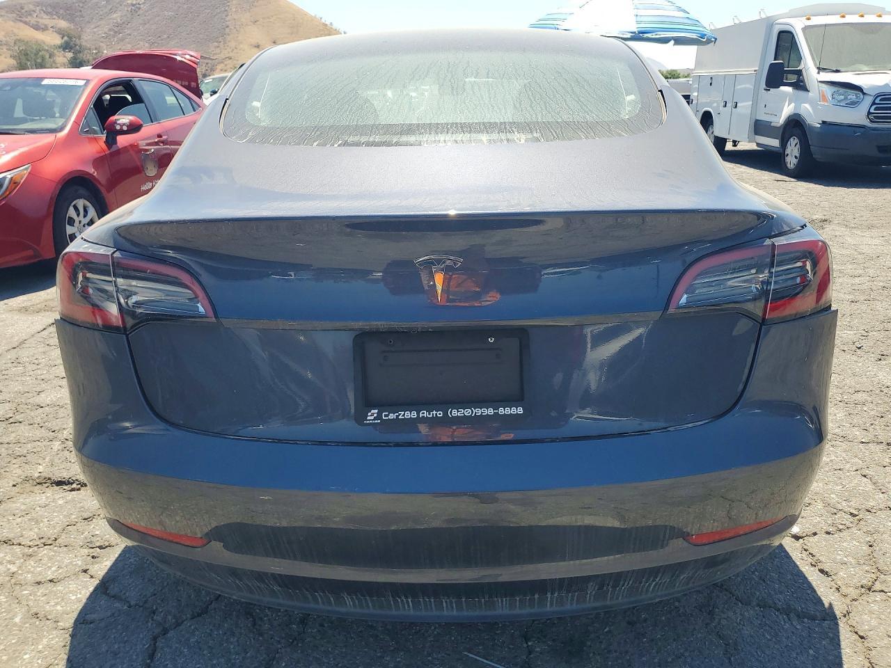 2023 Tesla Model 3 - Image 6