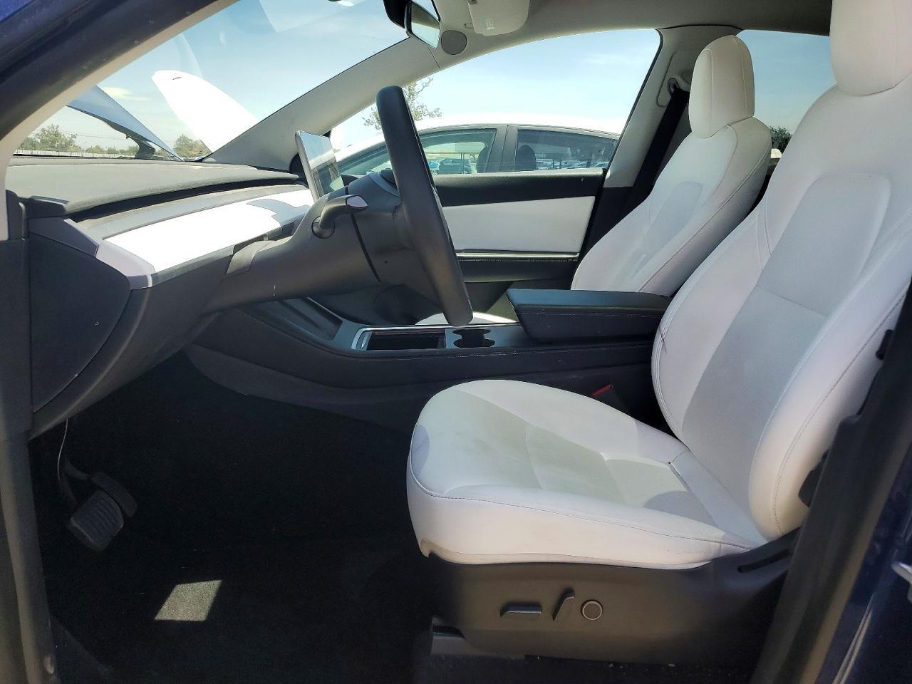 2022 Tesla Model Y - Фото 7