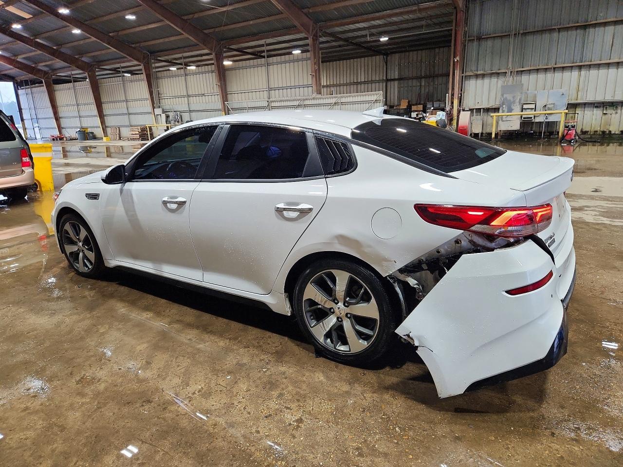2019 Kia Optima S - Image 2