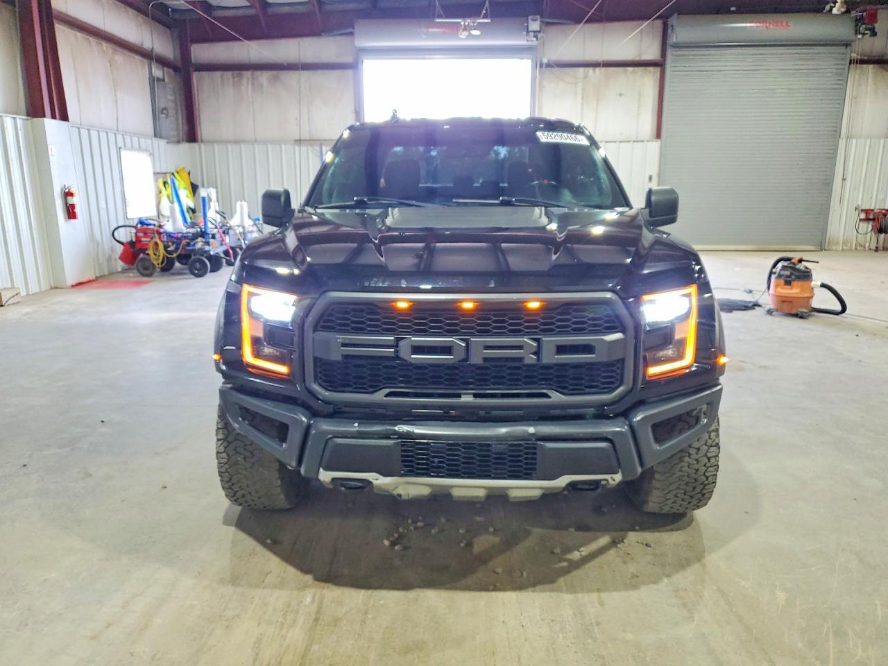 2020 Ford F150 Raptor - Фото 5