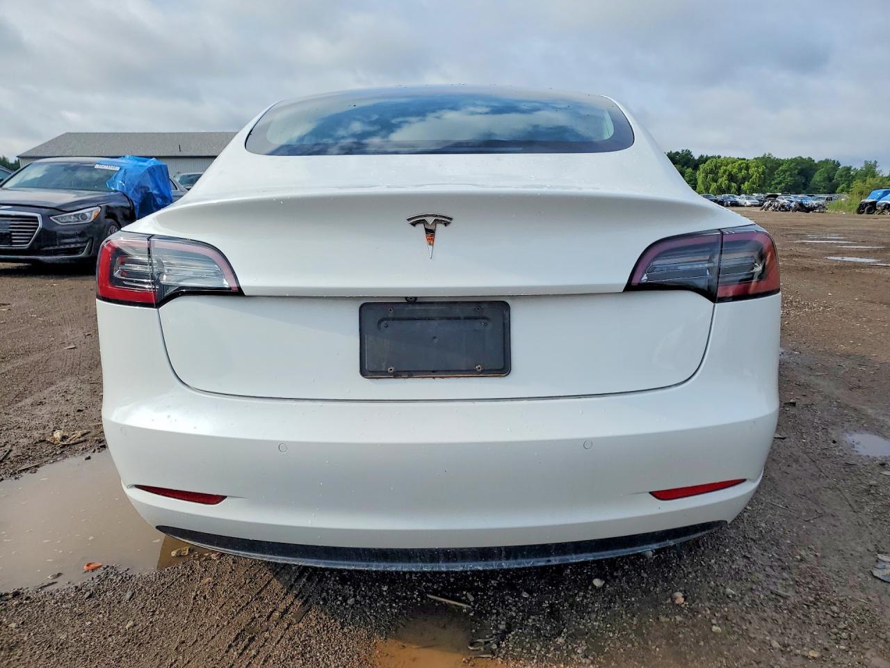 2020 Tesla Model 3 - Фото 6