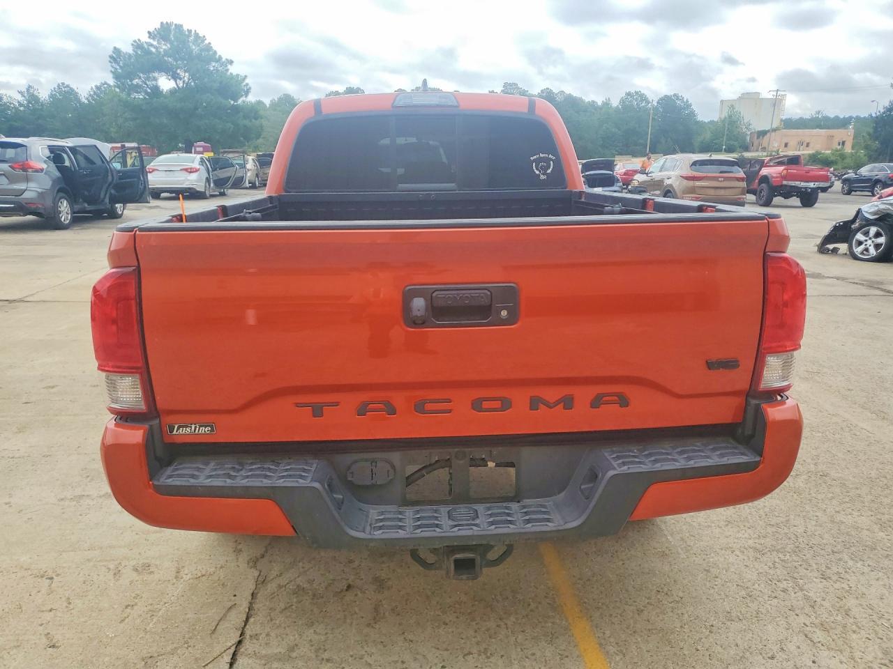 2016 Toyota Tacoma Trd Sport - Image 6