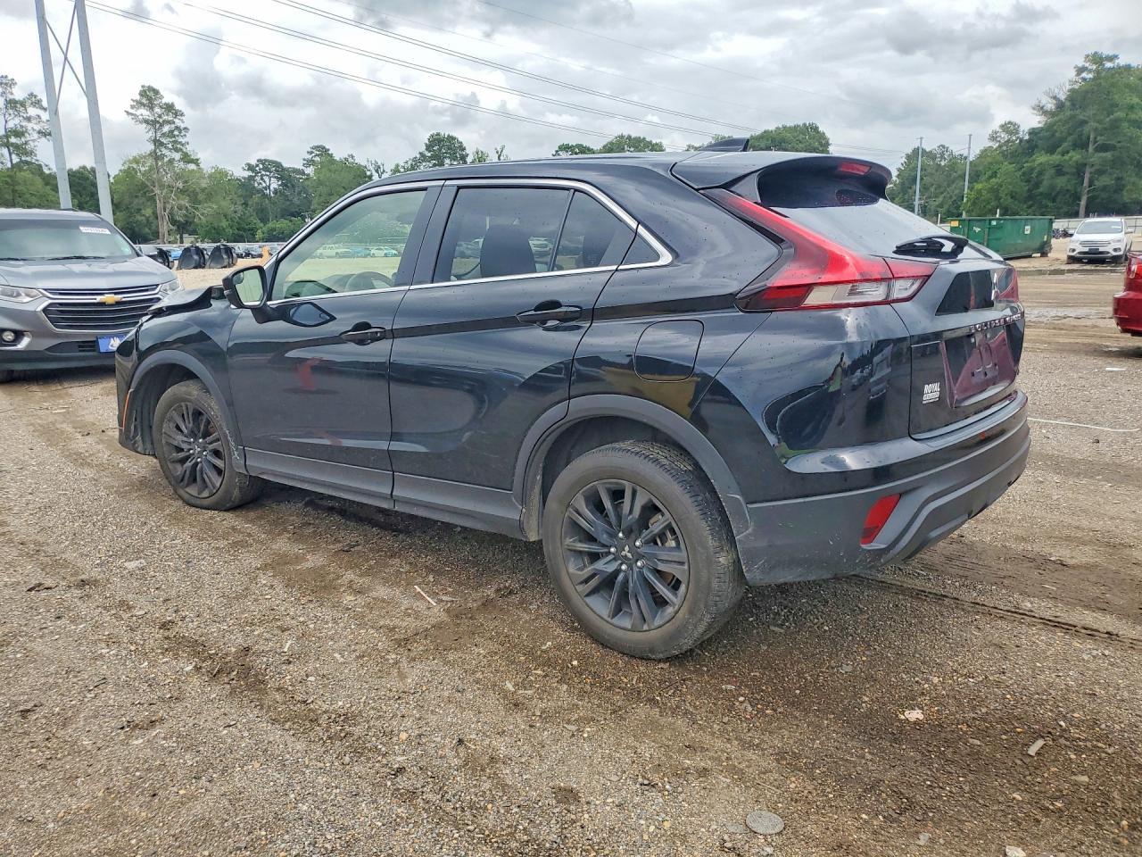 2025 Mitsubishi Eclipse Cross Le - Фото 2
