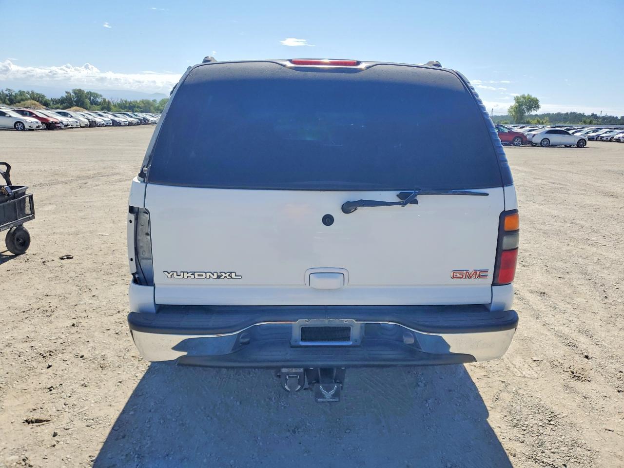2004 GMC Yukon Xl C1500 - Фото 6