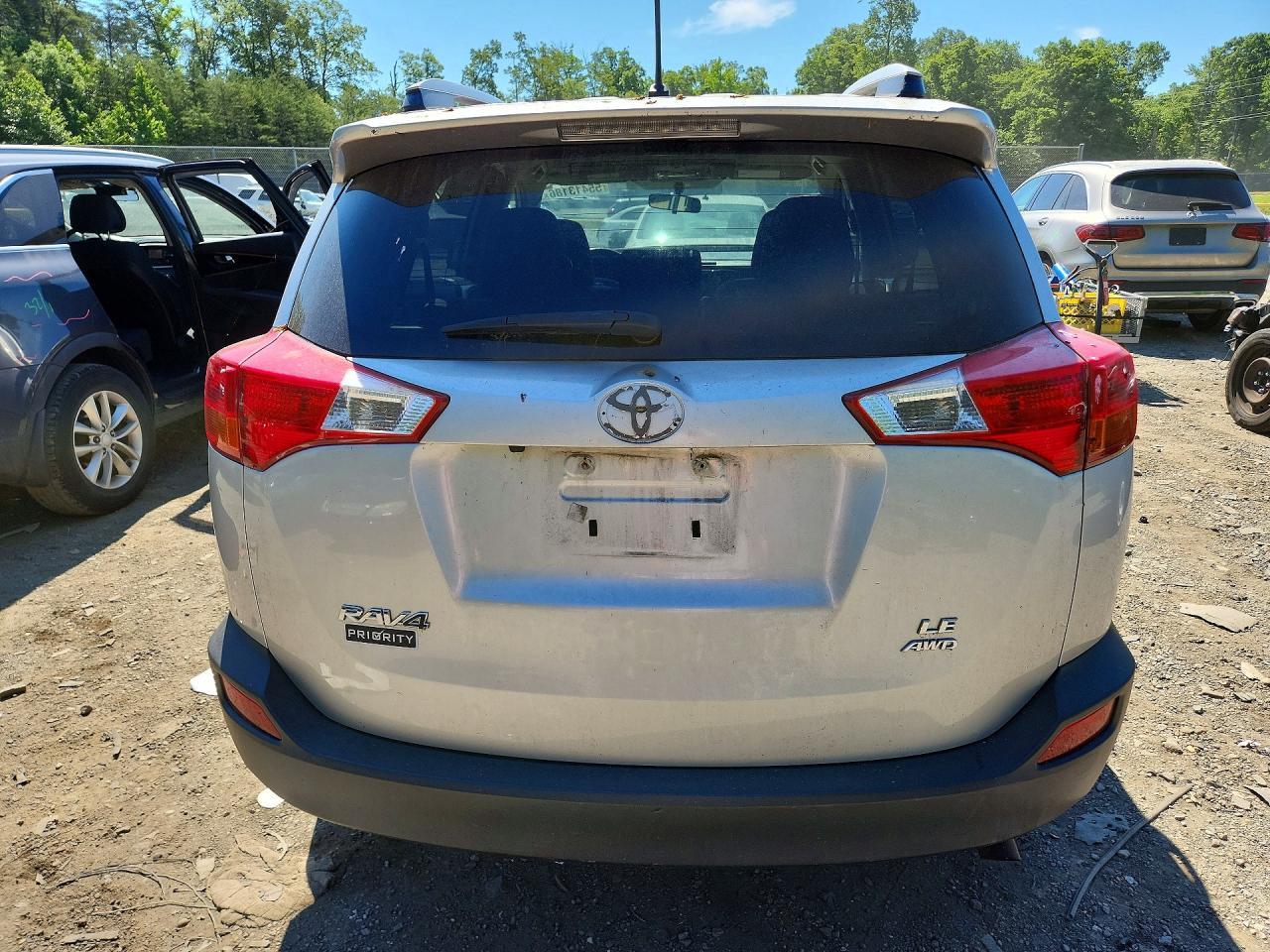 2015 Toyota Rav4 Le - Image 6