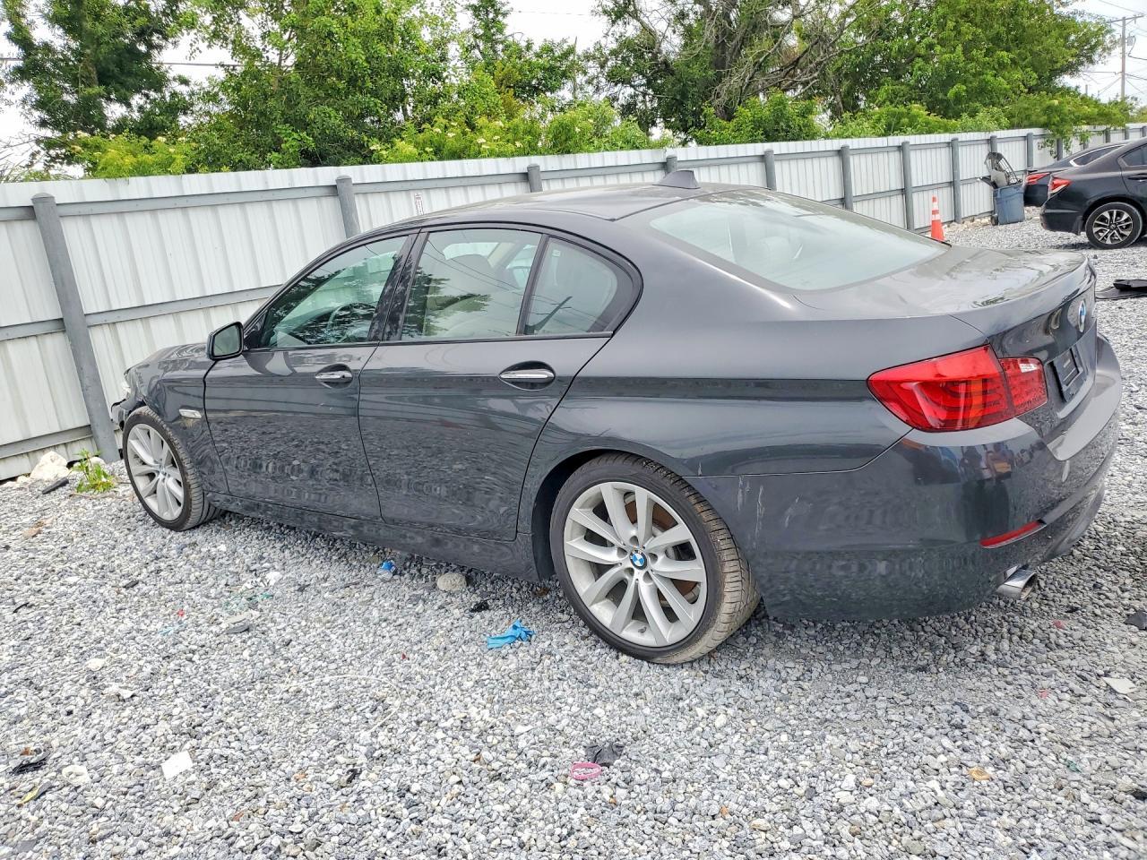 2011 BMW 5 Series - Image 2