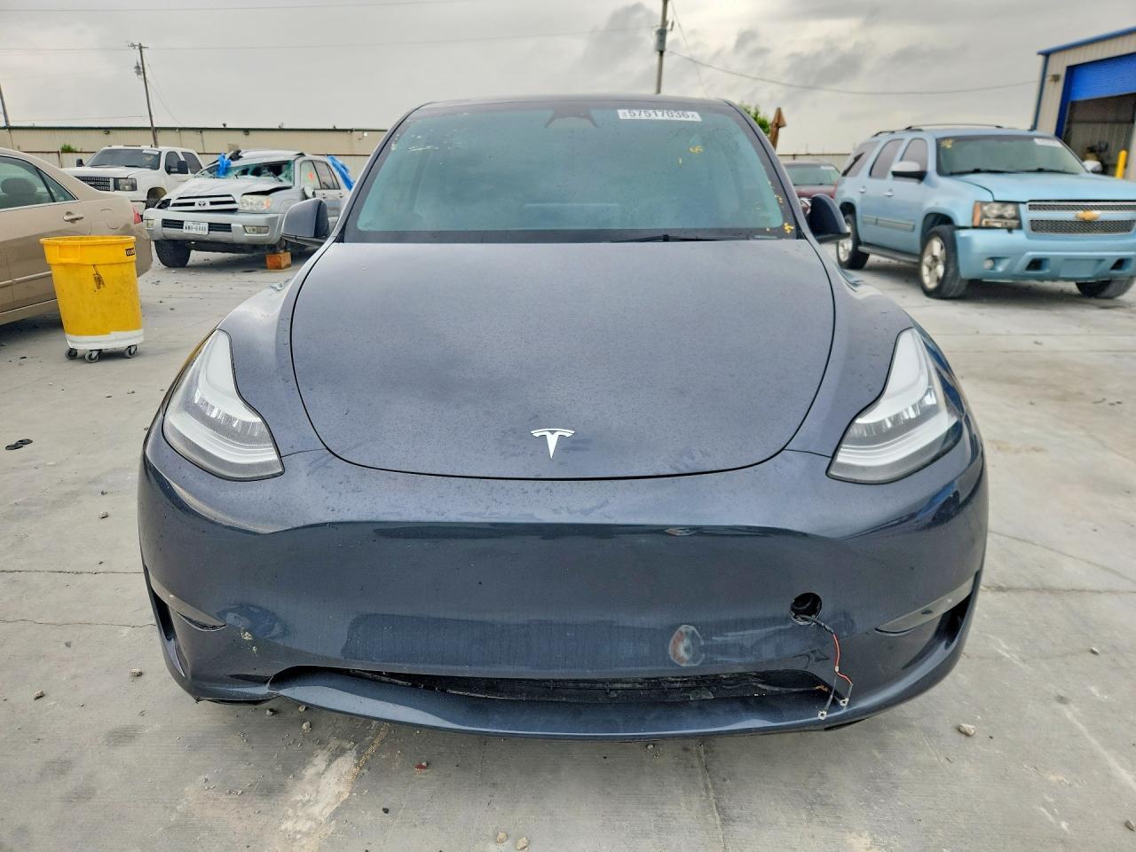 2023 Tesla Model Y - Image 5