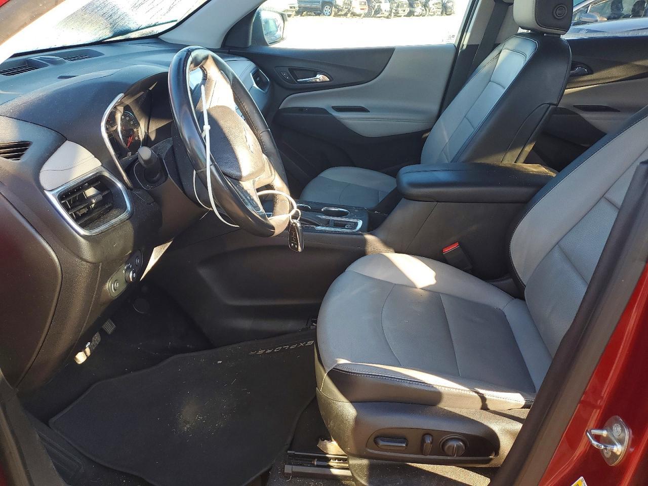 2018 Chevrolet Equinox Premier - Image 7