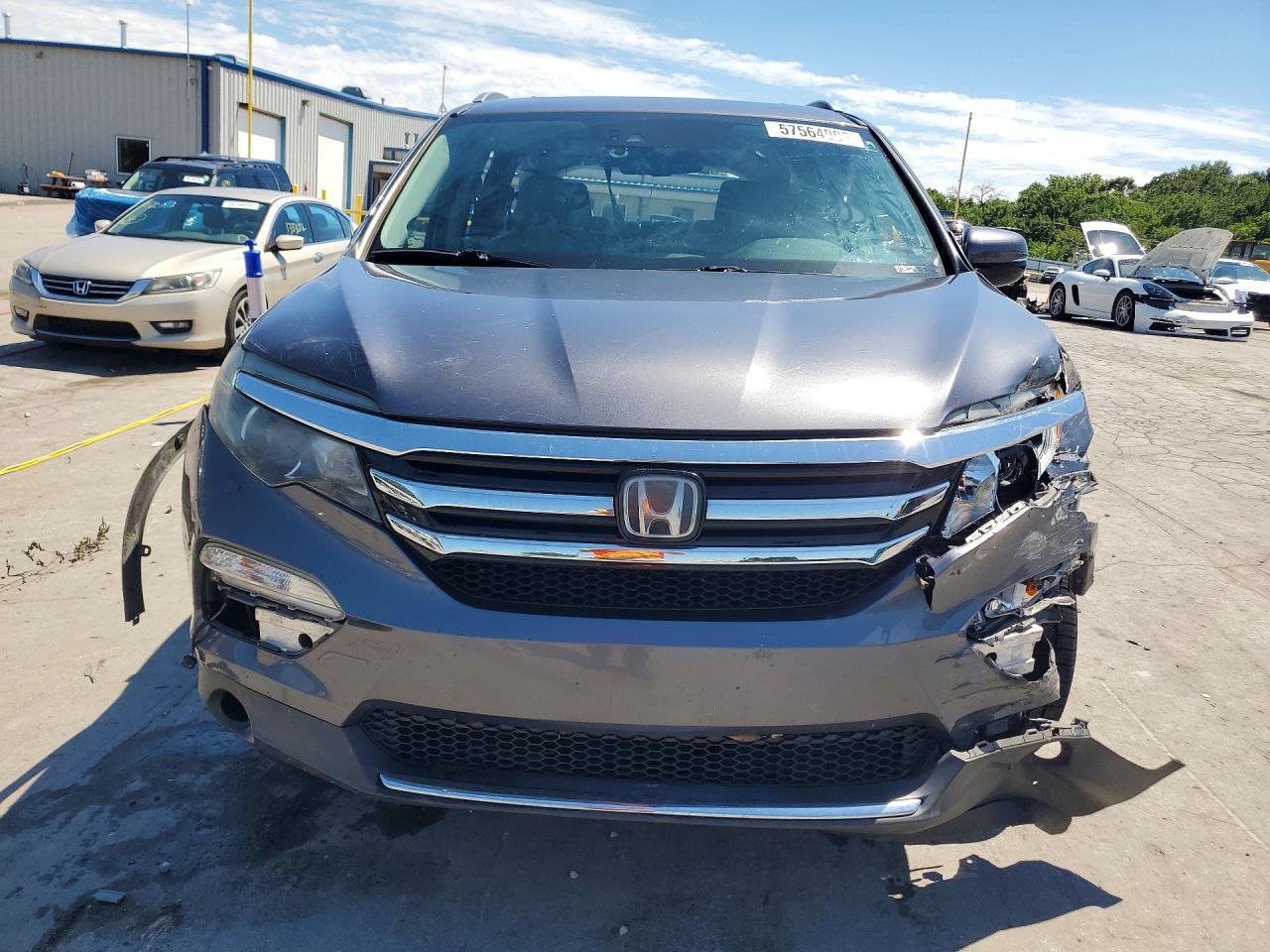 2016 Honda Pilot Elite - Image 5