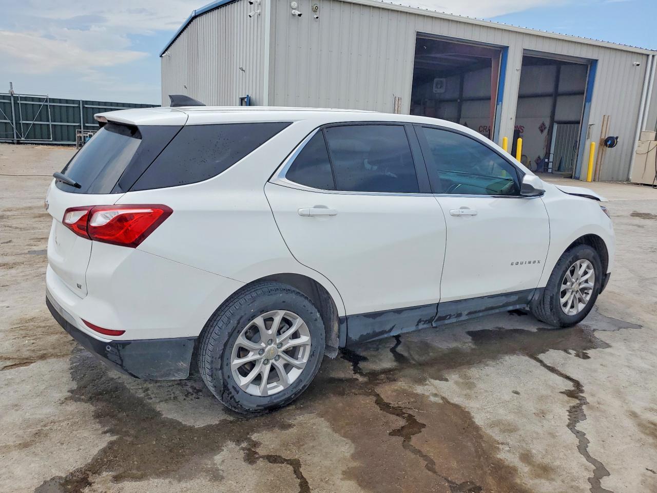 2021 Chevrolet Equinox Lt - Image 3