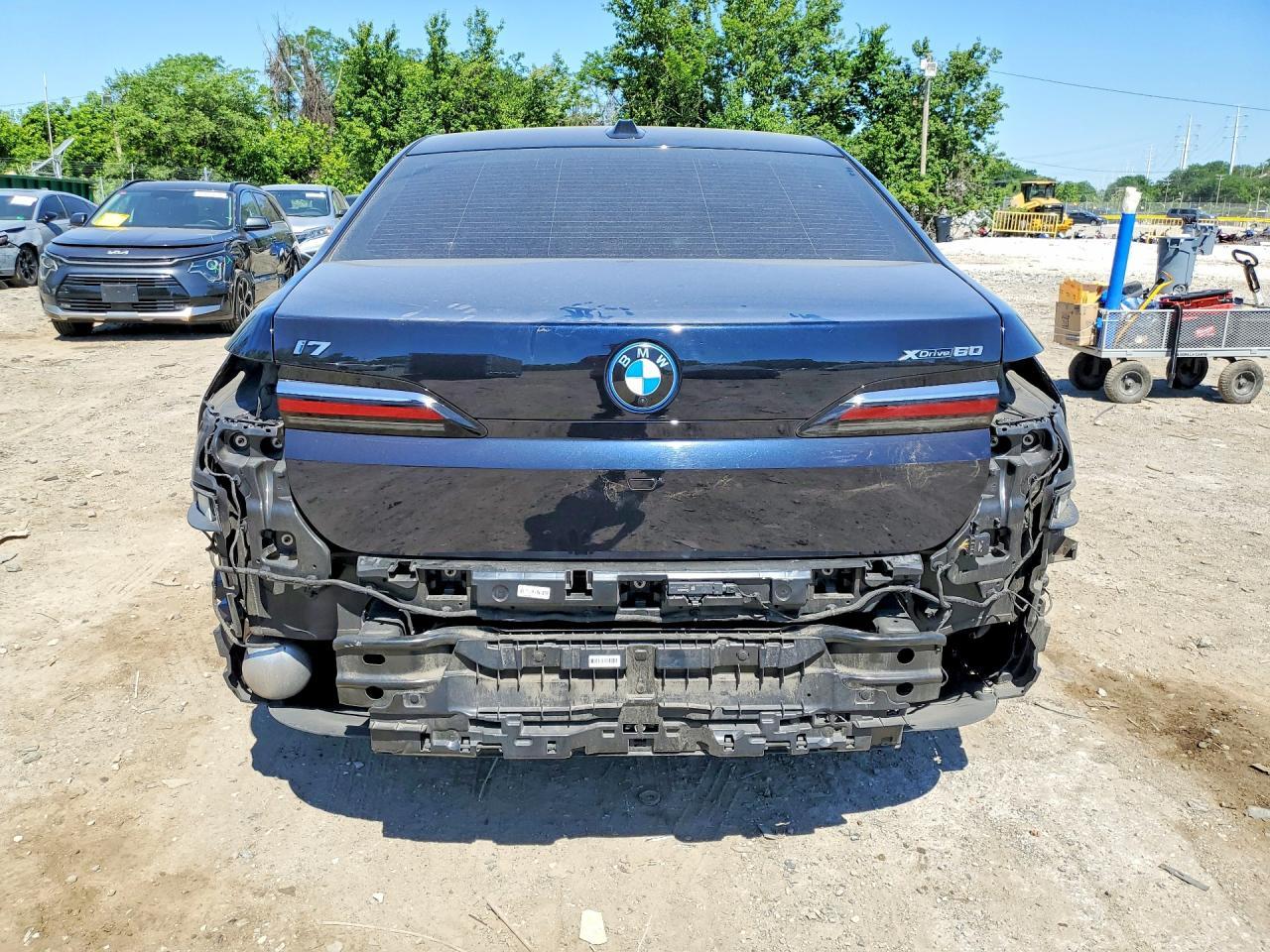 2023 BMW I7 xDrive60 - Image 6