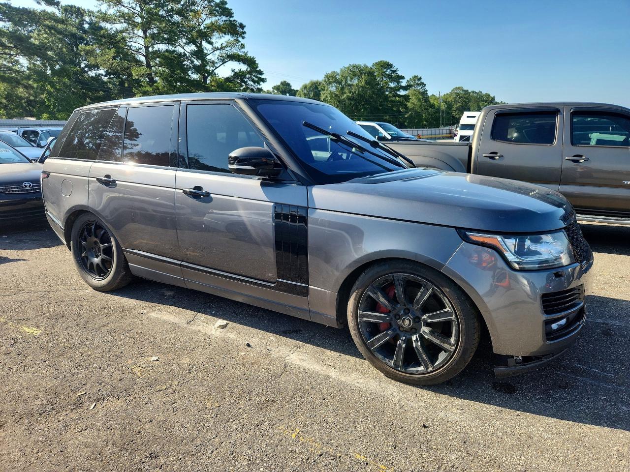 2016 Land Rover Range Rover Supercharged - Image 4