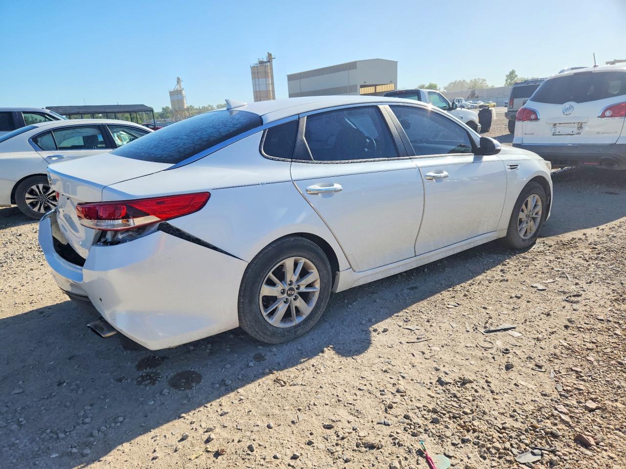2018 Kia Optima Lx - Image 3
