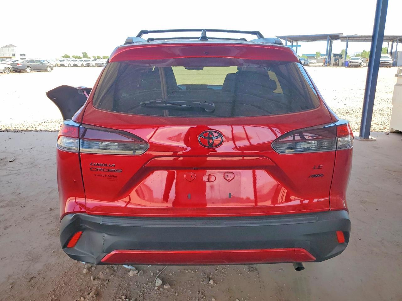 2026 Toyota Corolla Cross Le - Image 6