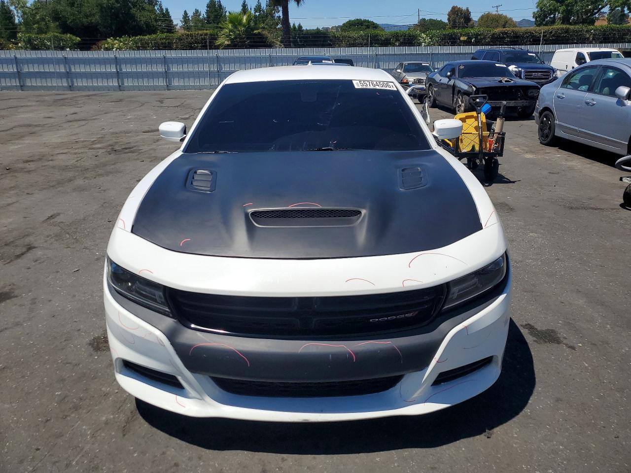 2016 Dodge Charger R - Image 5
