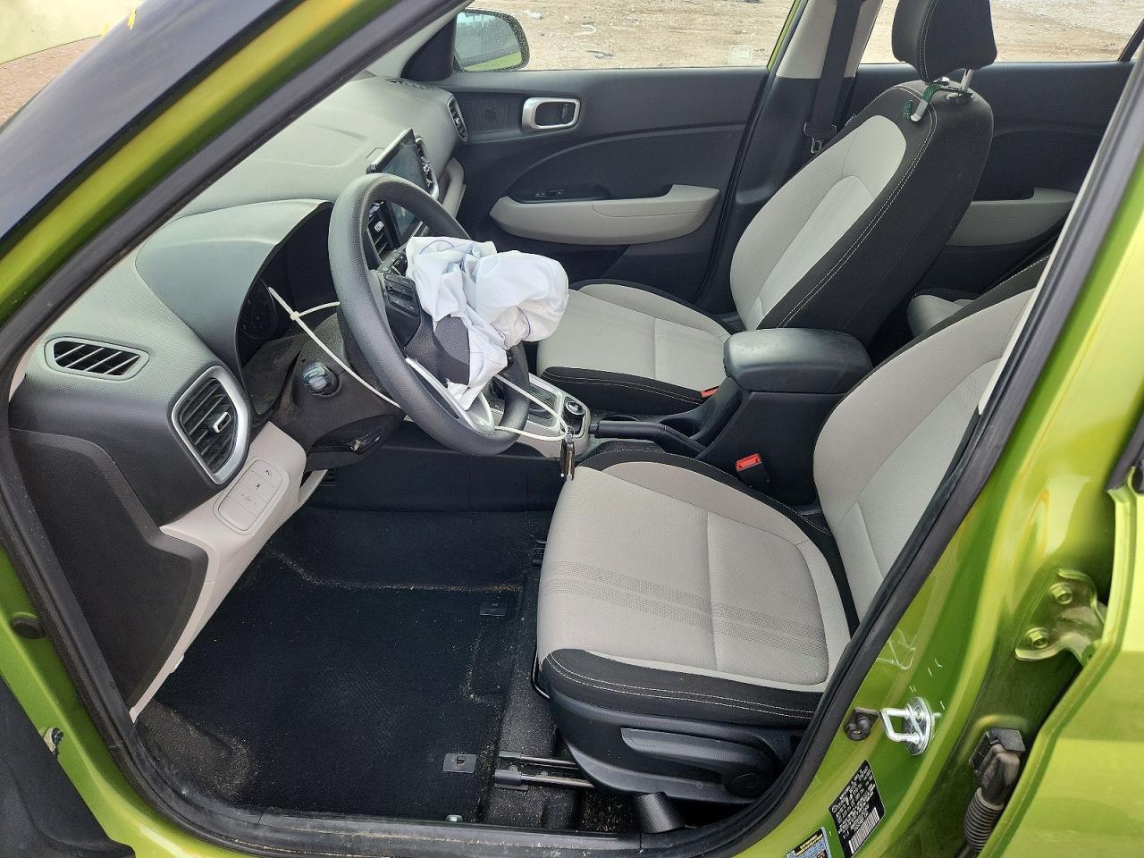 2020 Hyundai Venue Sel - Image 7