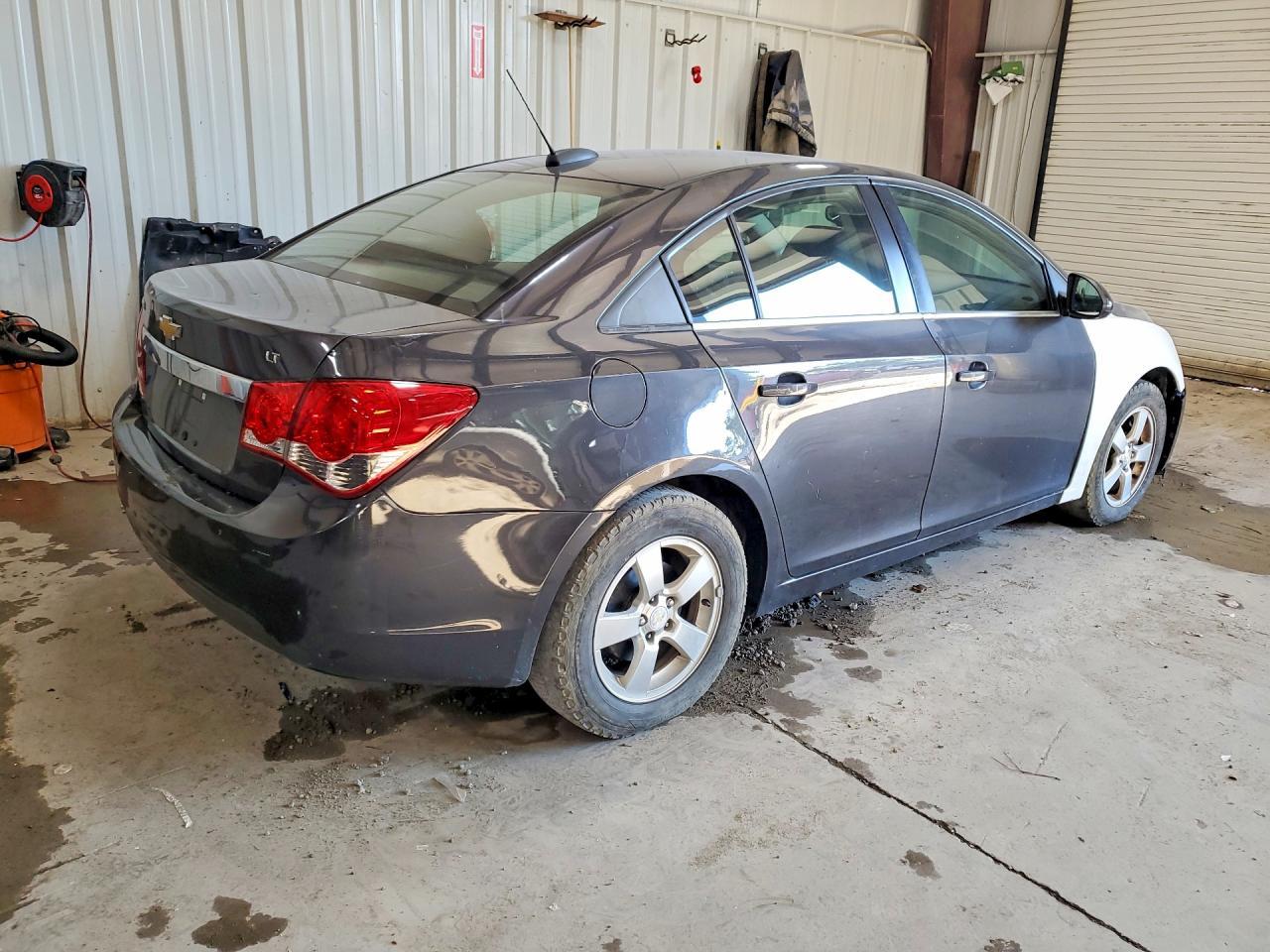 2015 Chevrolet Cruze Lt - Image 3