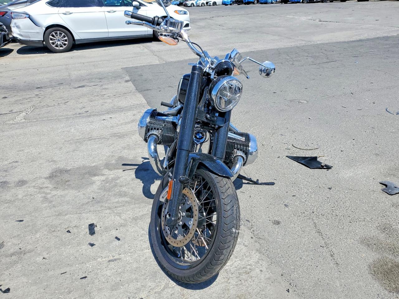 2021 BMW R18 - Фото 2