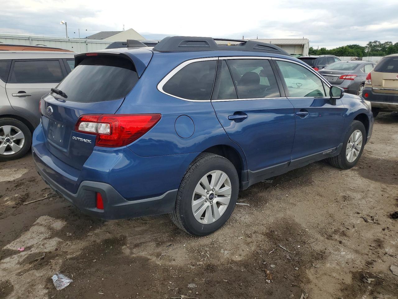 2019 Subaru Outback 2.5I Premium - Image 3
