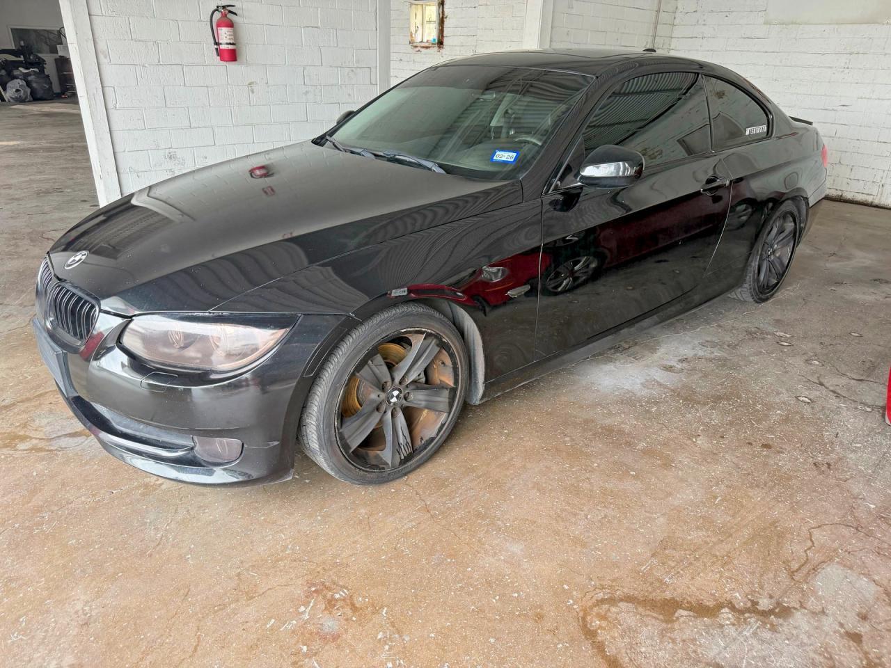 2011 BMW 328 I - Фото 2