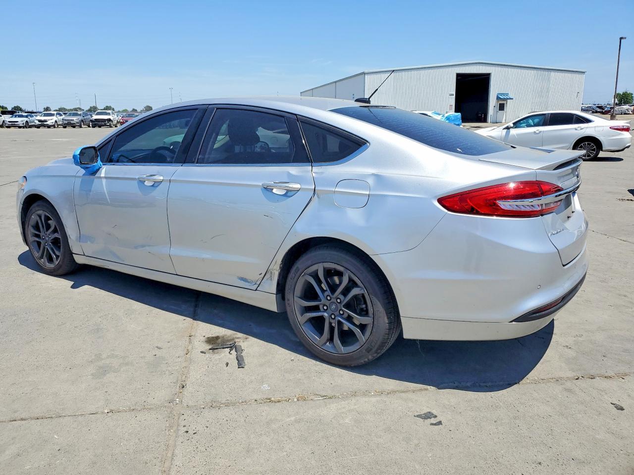 2018 Ford Fusion Se - Image 2