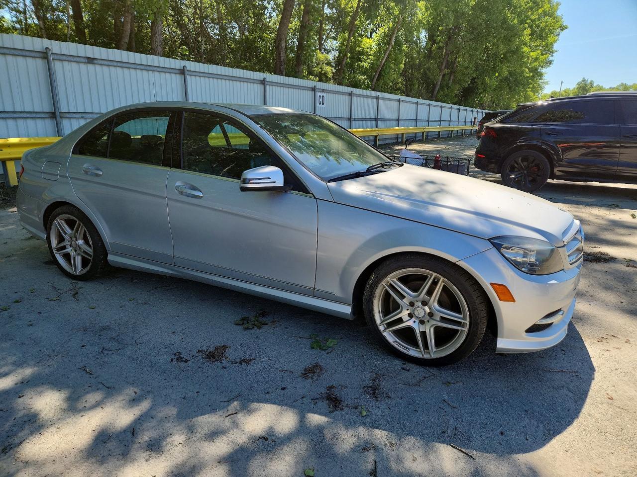 2011 Mercedes-Benz C 300 4Matic - Фото 4