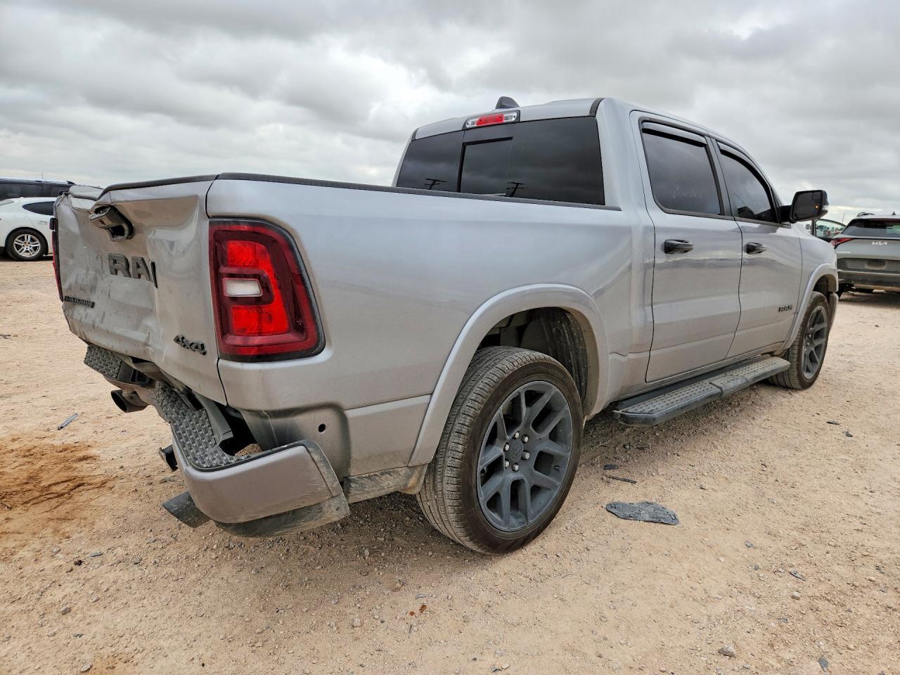 2026 Ram 1500 Laramie - Фото 3