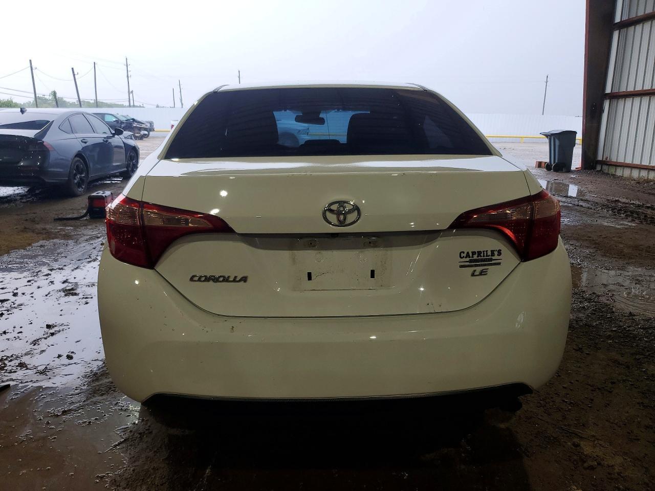 2017 Toyota Corolla Le - Image 6