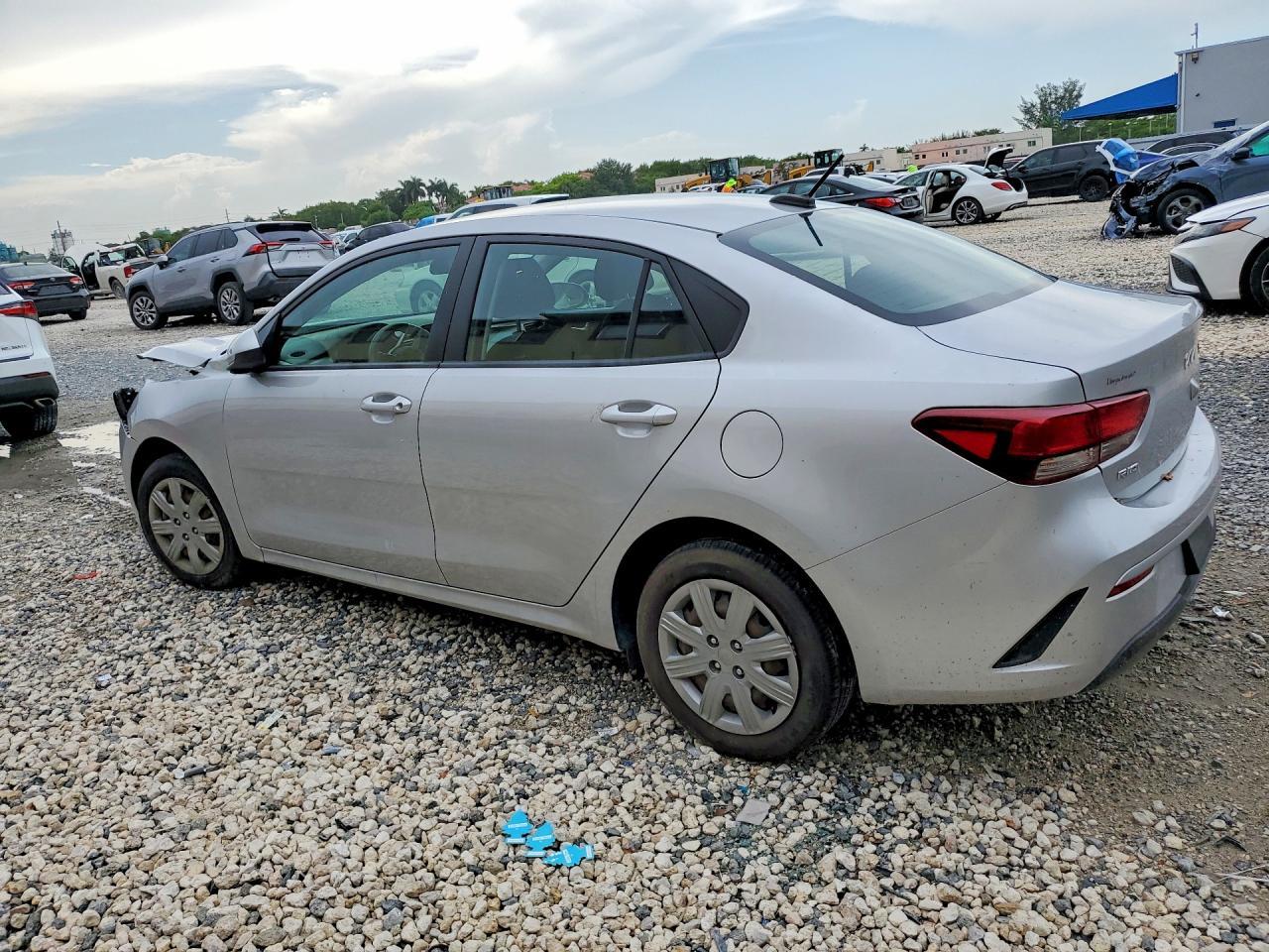 2022 Kia Rio Lx - Фото 2