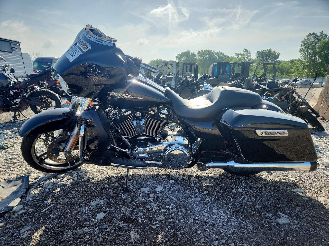 2017 Harley-Davidson Flhx Street Glide - Фото 3