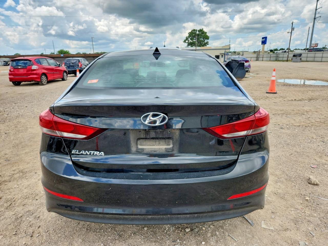 2018 Hyundai Elantra Value Edition - Image 6