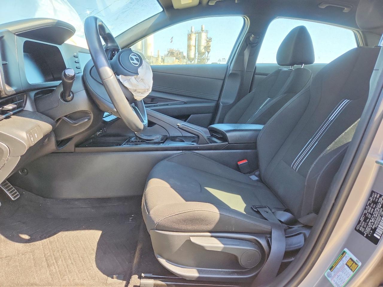 2025 Hyundai Elantra Sel Sport - Фото 7