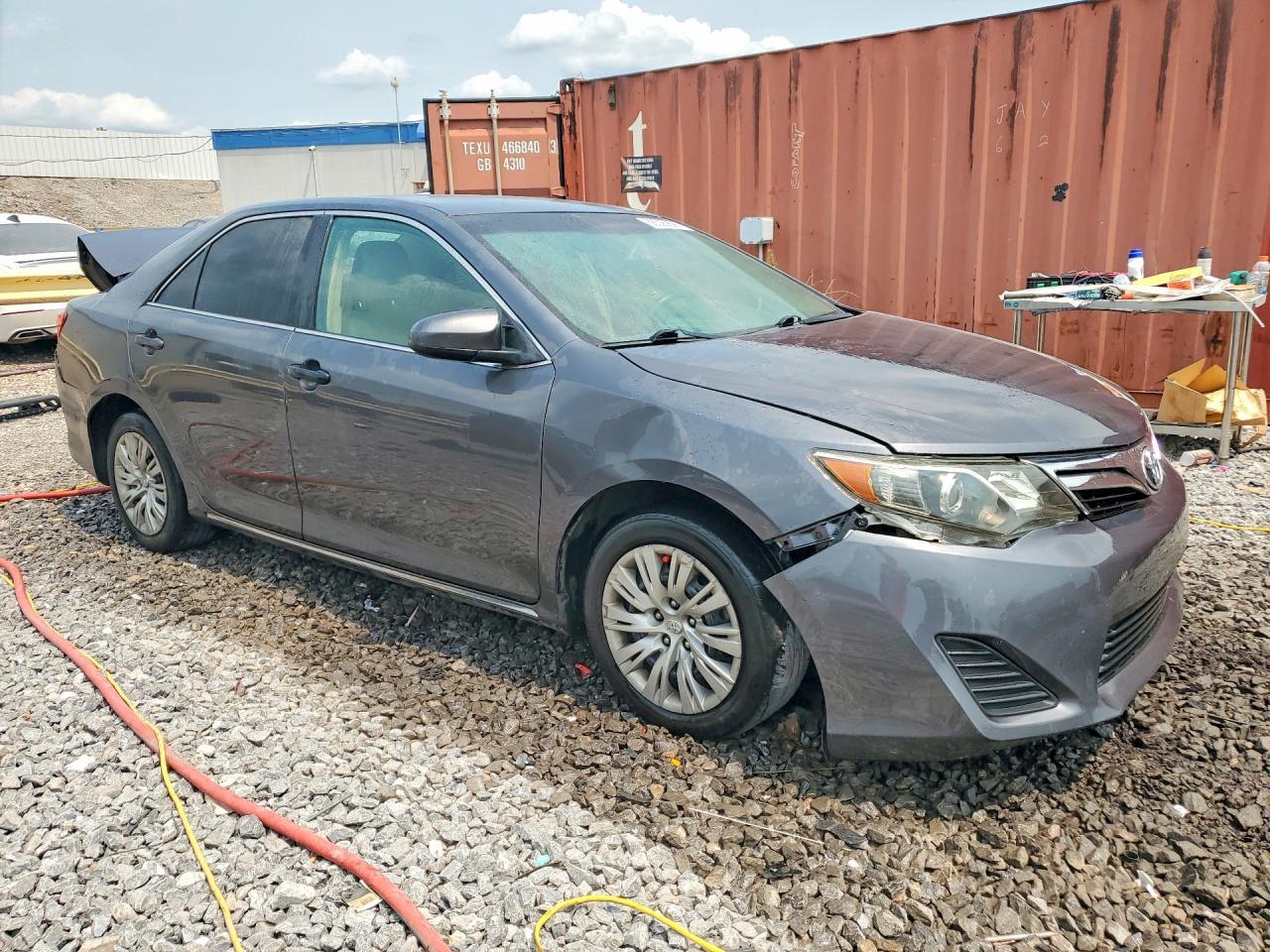 2012 Toyota Camry Le - Image 4