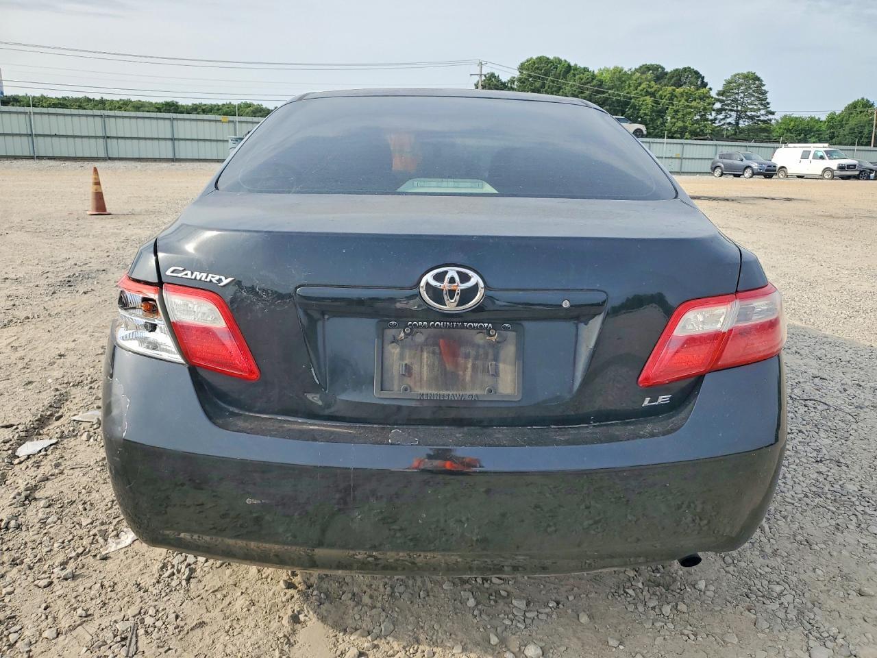 2007 Toyota Camry Le - Image 6