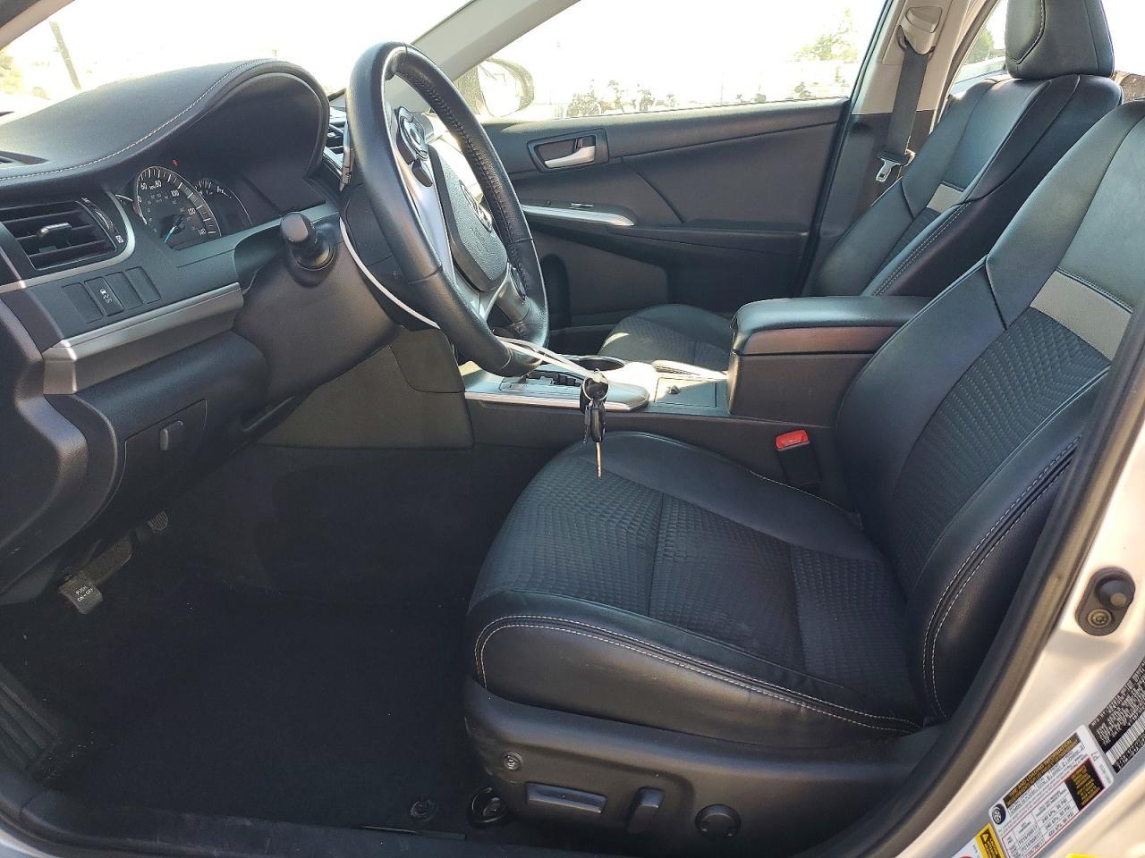 2014 Toyota Camry Se - Image 7