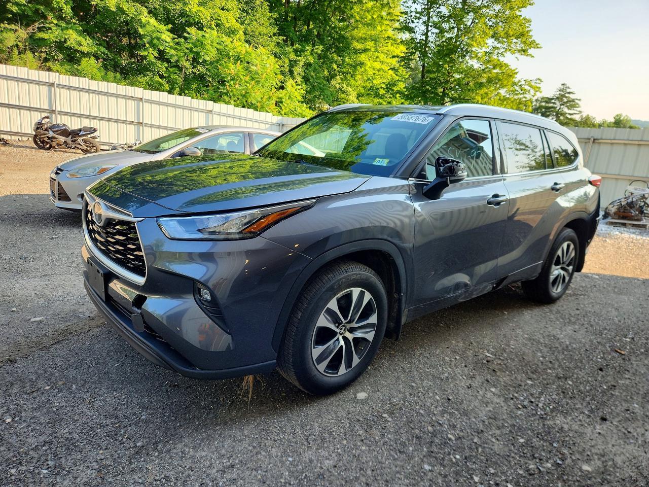 2020 Toyota Highlander Xle