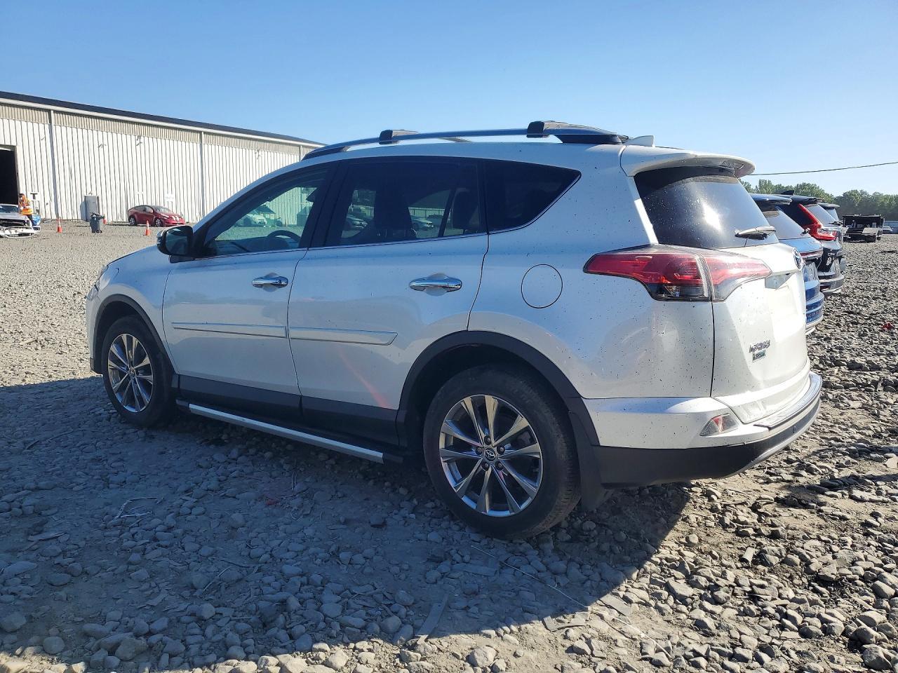 2017 Toyota Rav4 Limited - Фото 2