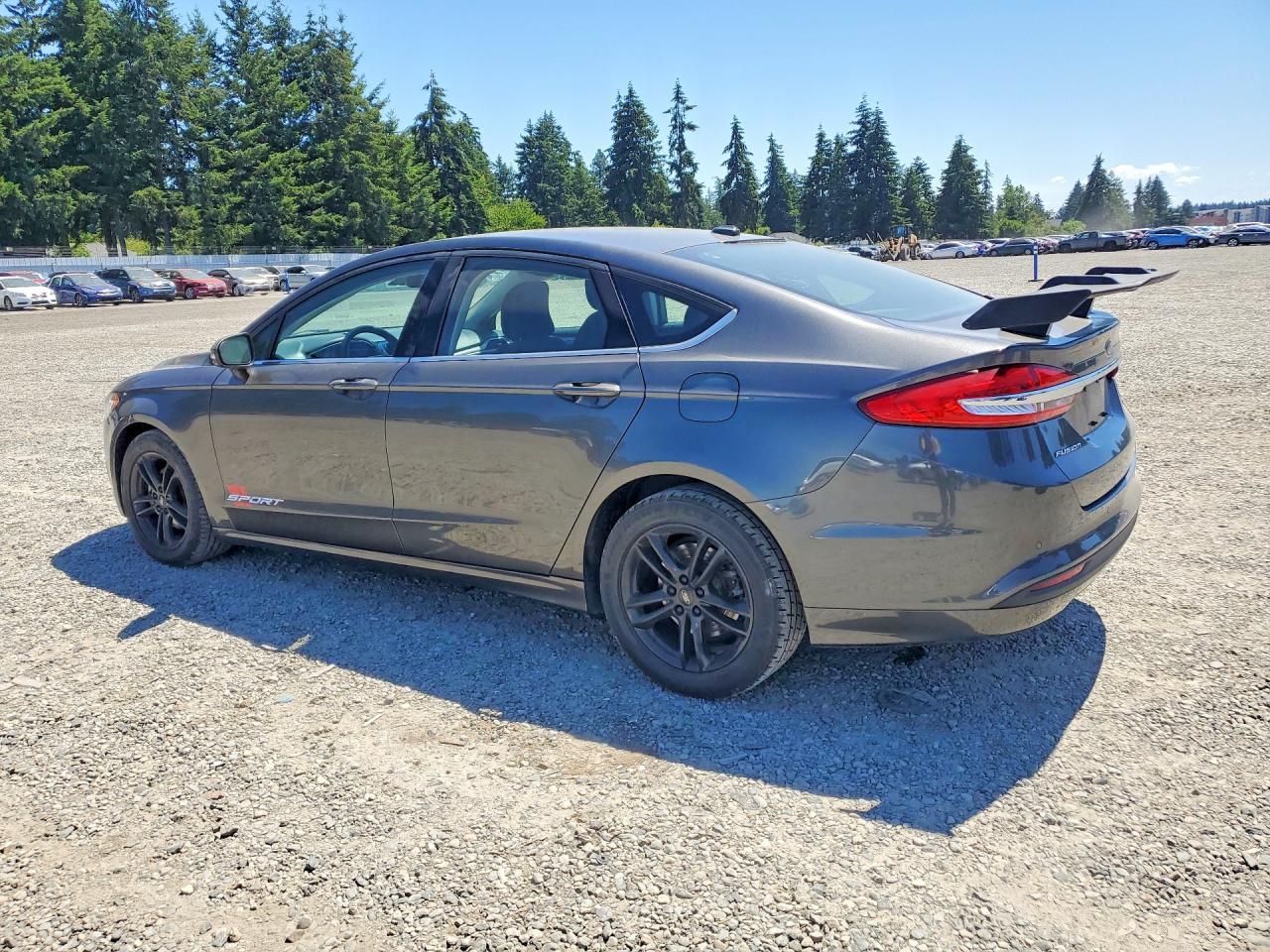 2018 Ford Fusion Se - Image 2