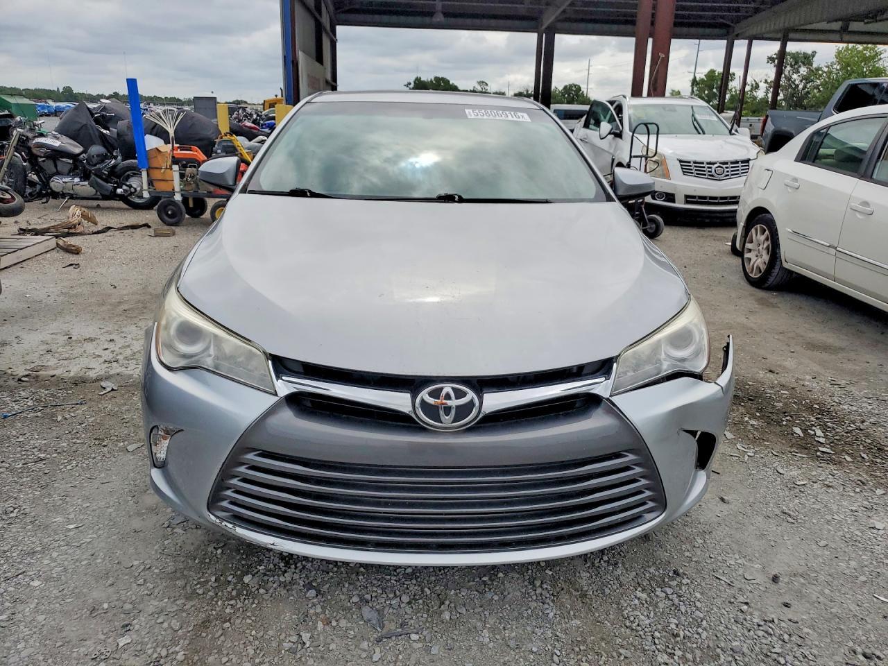 2017 Toyota Camry Le - Image 5