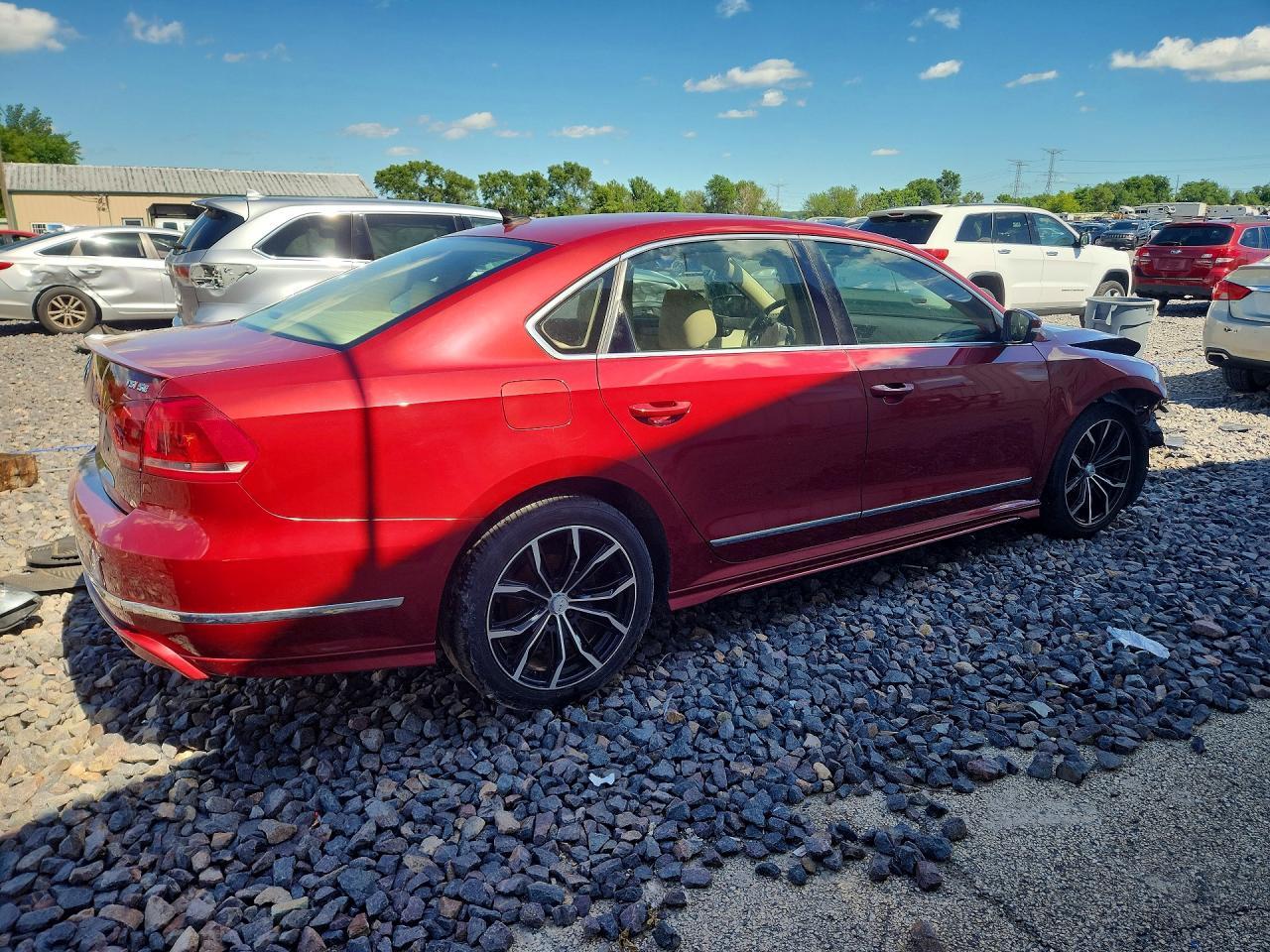 2015 Volkswagen Passat Se - Image 3