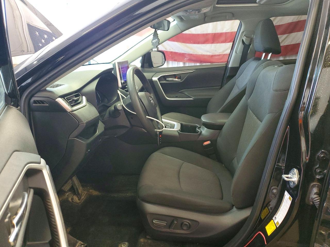 2023 Toyota Rav4 Hybrid Xle - Image 7