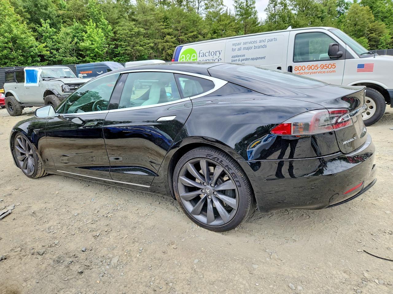 2017 Tesla Model S - Фото 2