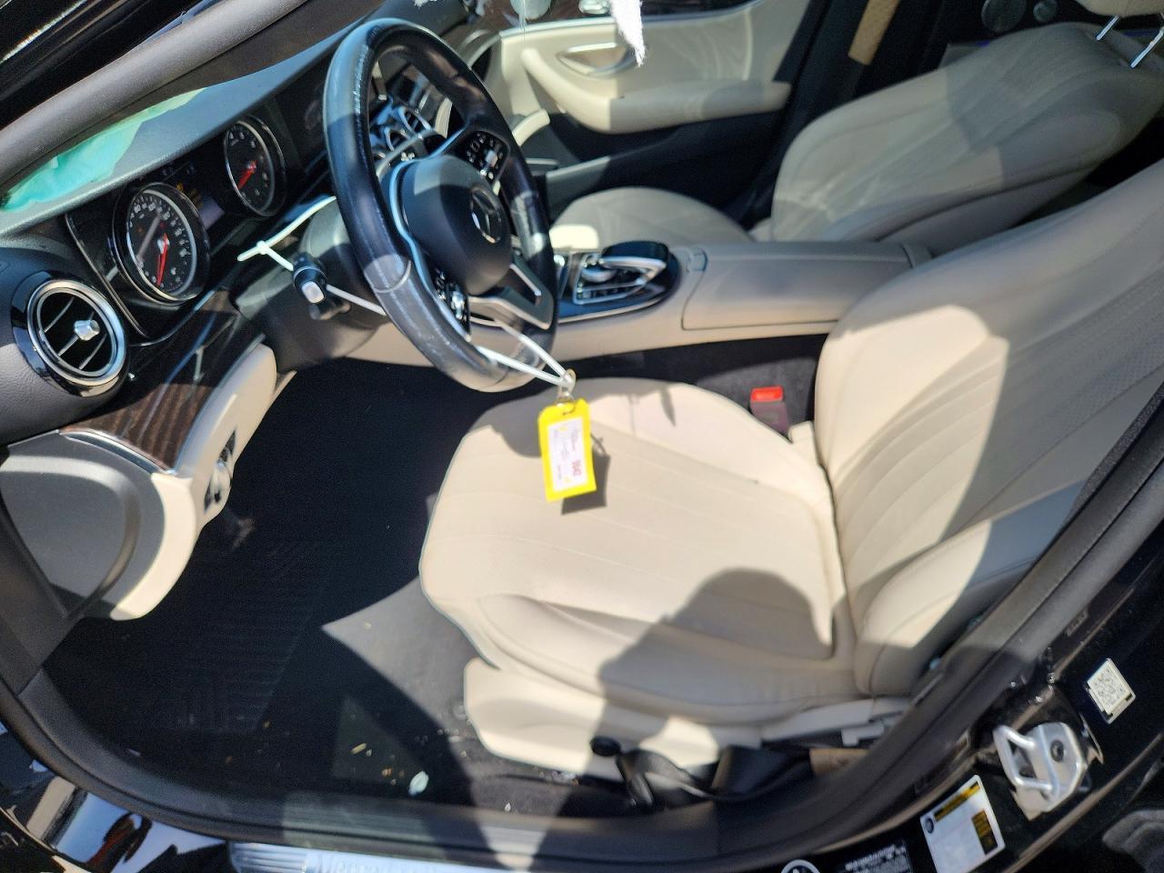 2019 Mercedes-Benz E 300 - Фото 7