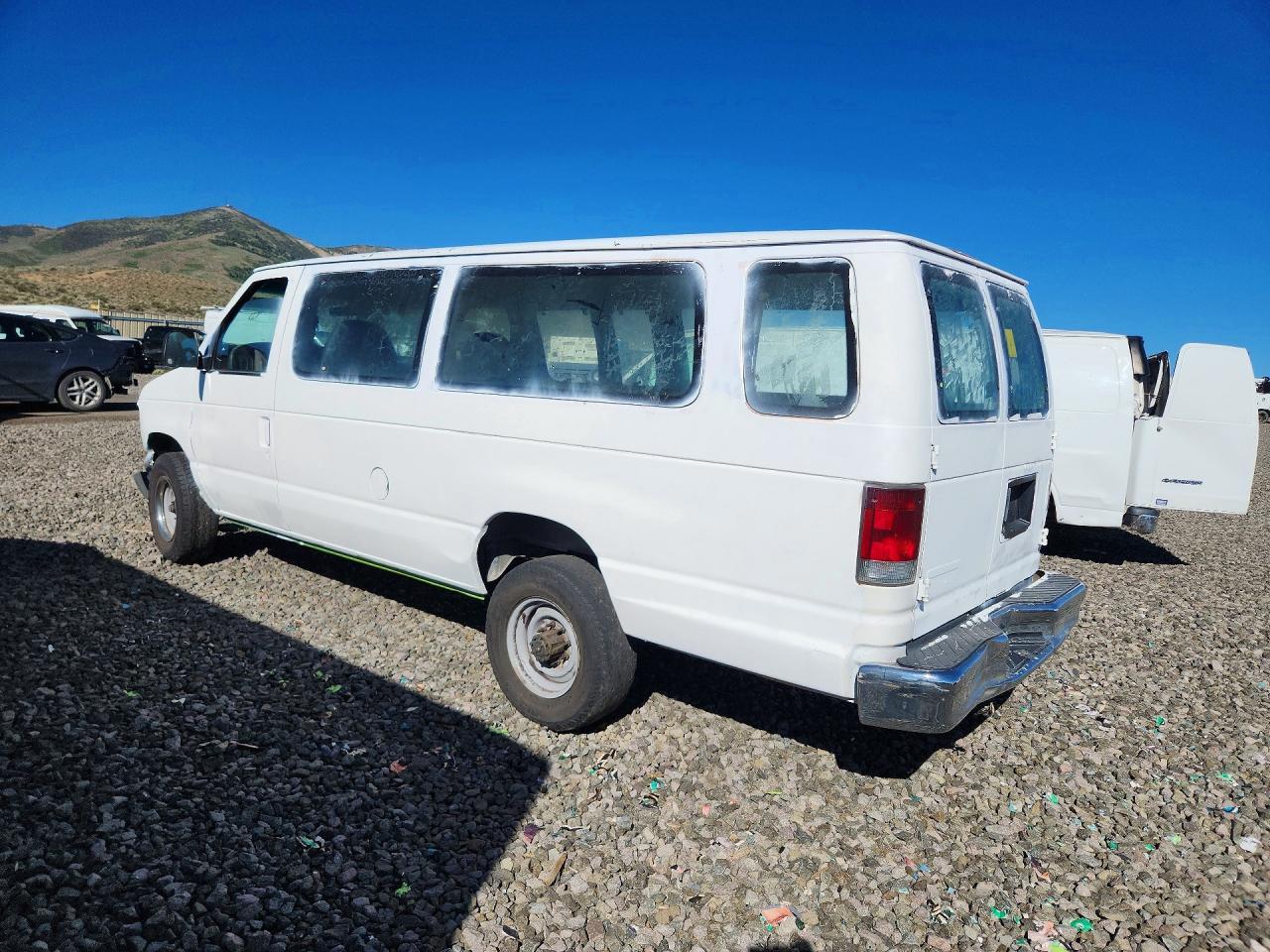 1997 Ford Econoline E350 Super Duty - Image 2