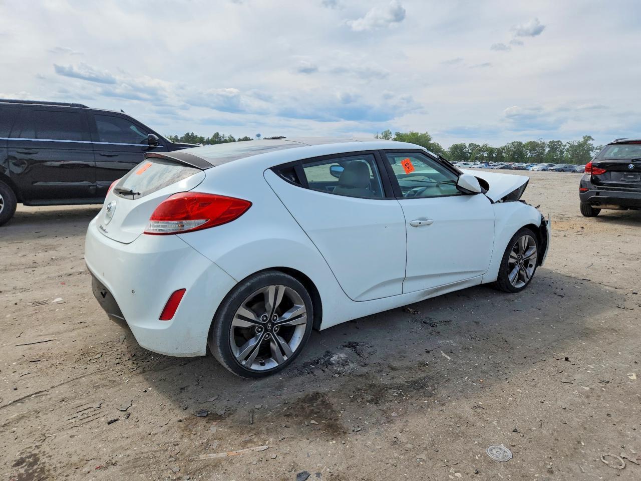 2012 Hyundai Veloster Base - Фото 3