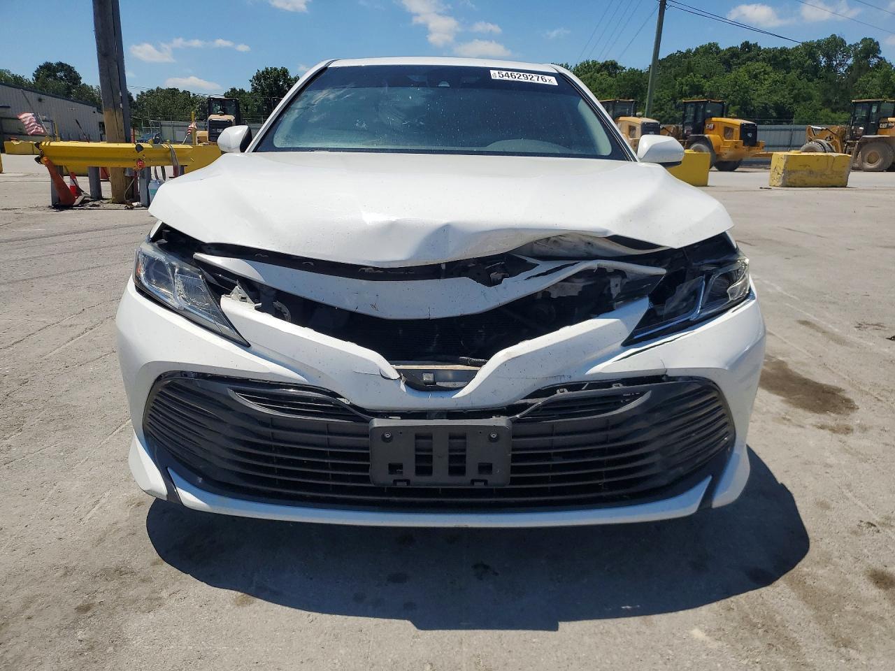 2020 Toyt Camry - Фото 5