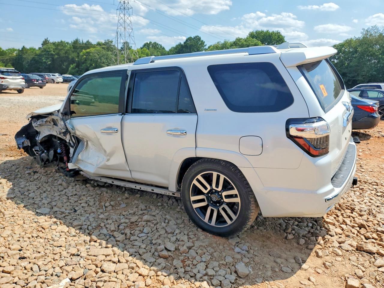 2024 Toyota 4Runner Limited - Фото 2
