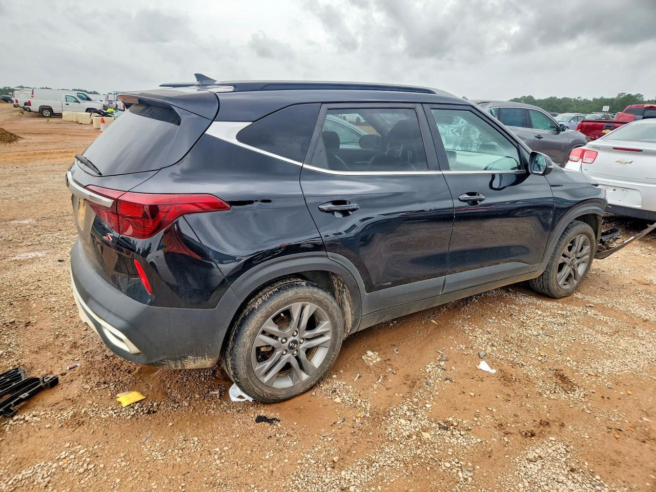 2021 Kia Seltos S - Фото 3